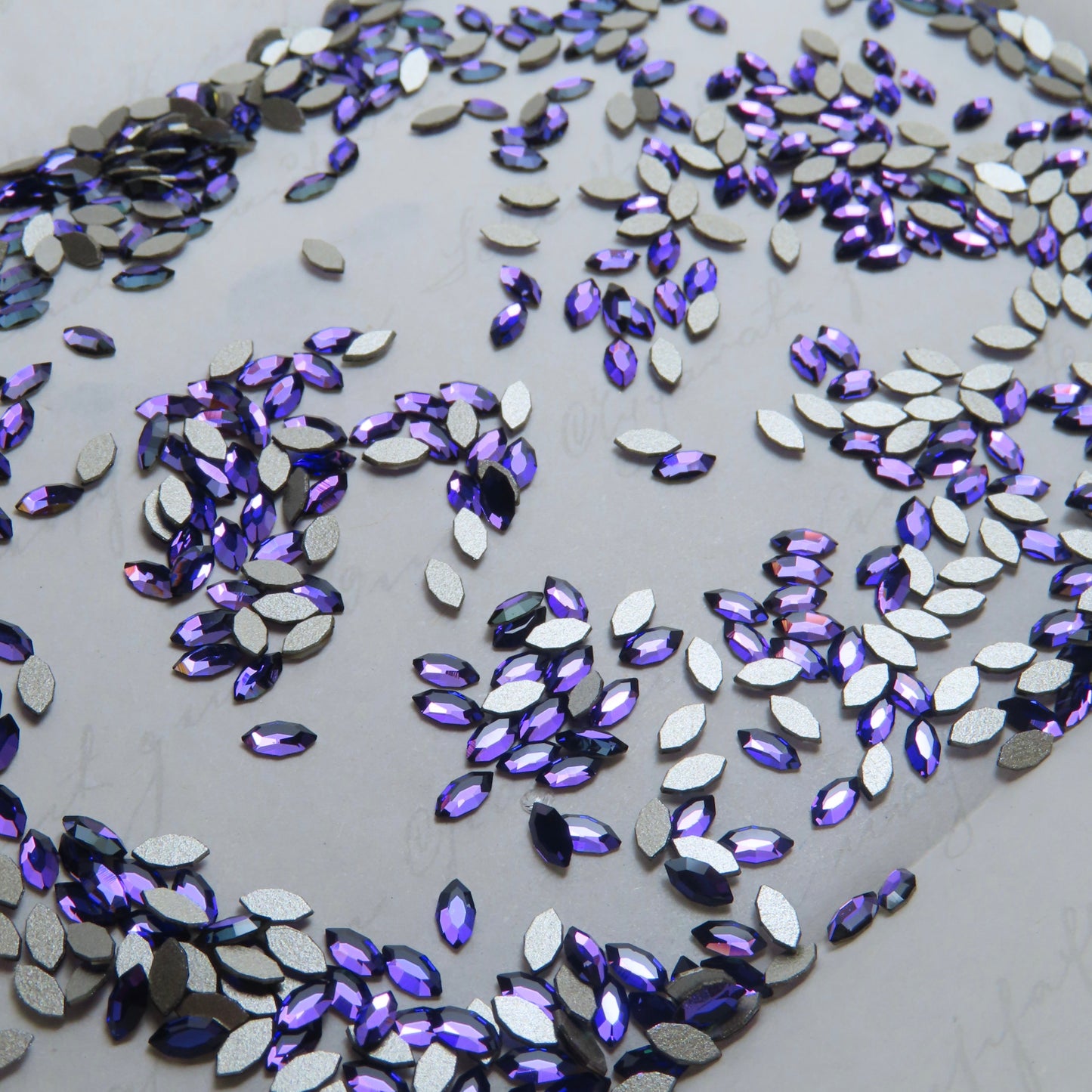 Pack de gemas dentales Navette SWAROVSKI® - Crystal Heliotrope