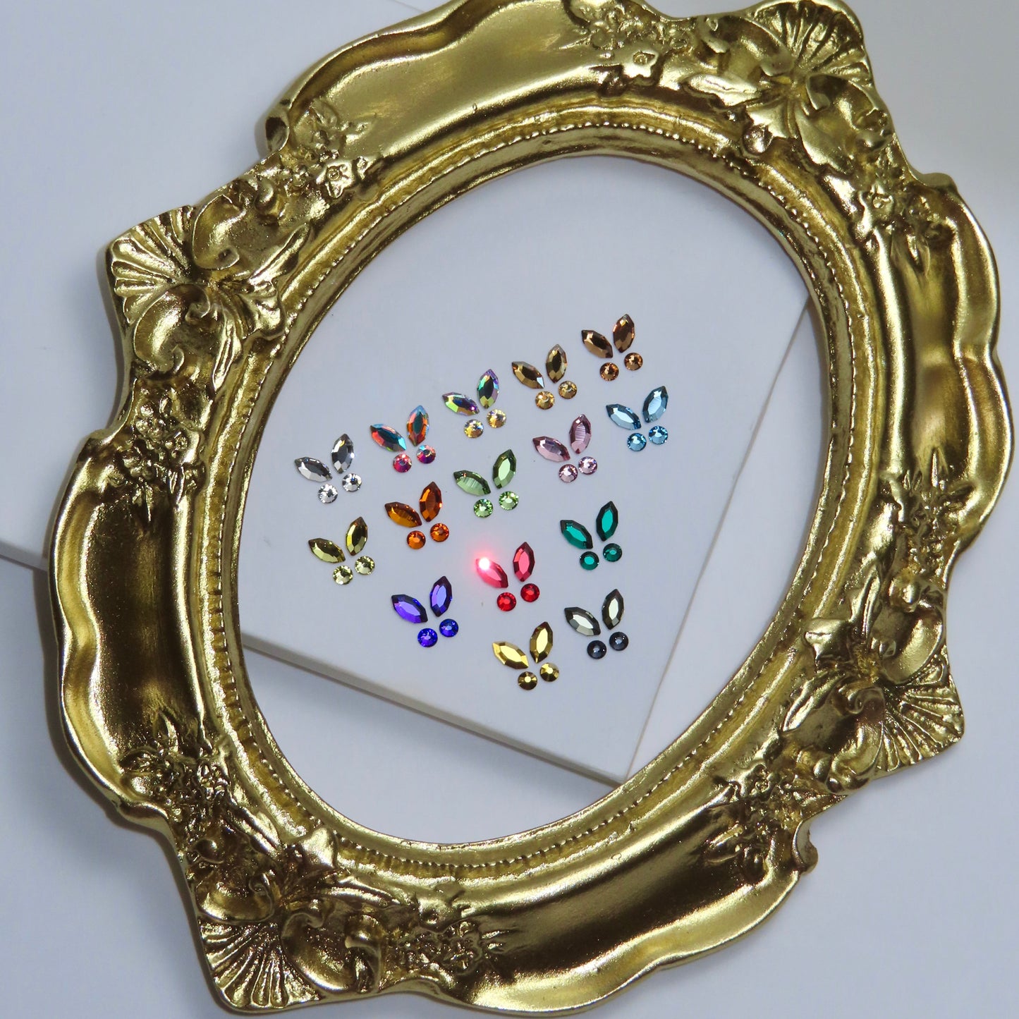 Pack de 30 diseños de mariposa de gemas dentales SWAROVSKI® - 15 colores