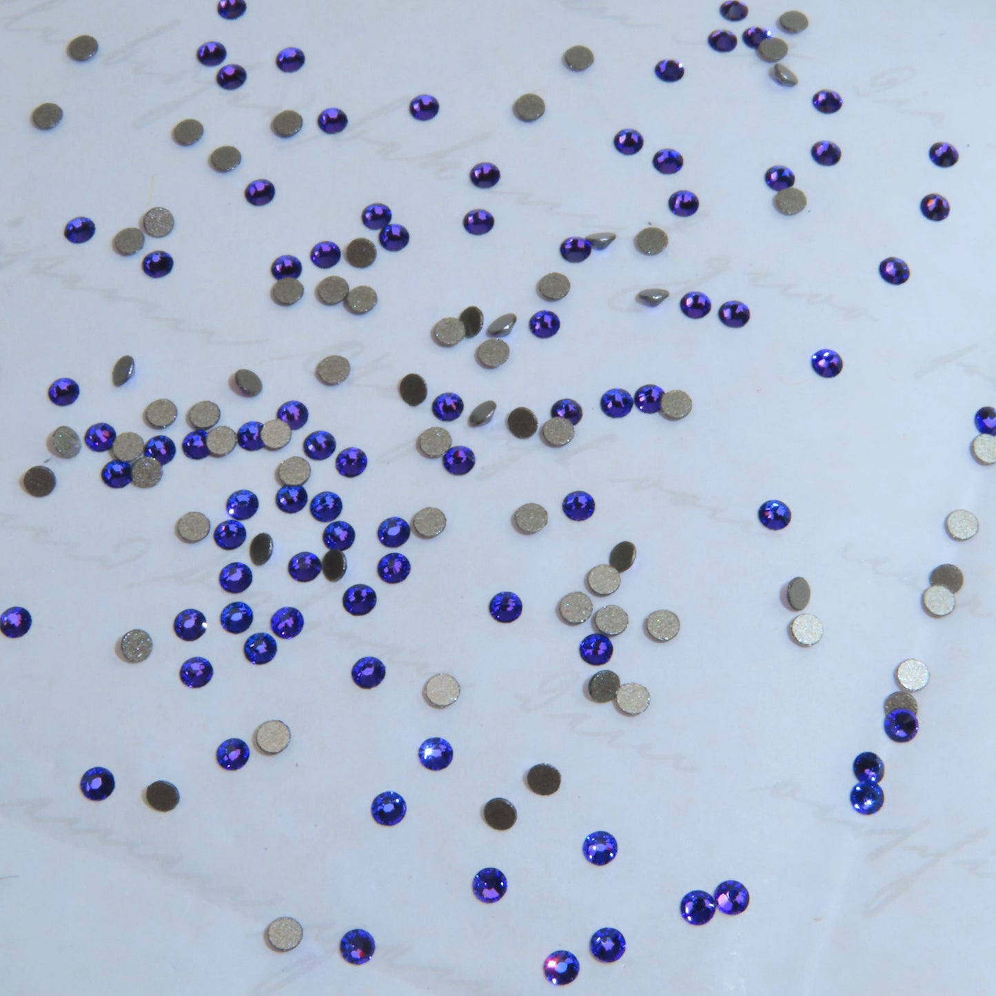 Gemas dentales SWAROVSKI® 2058 redondos - Crystal Heliotrope