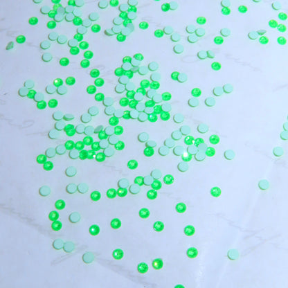 Cristales SWAROVSKI® 2058 redondos - Electr. Green Ignite