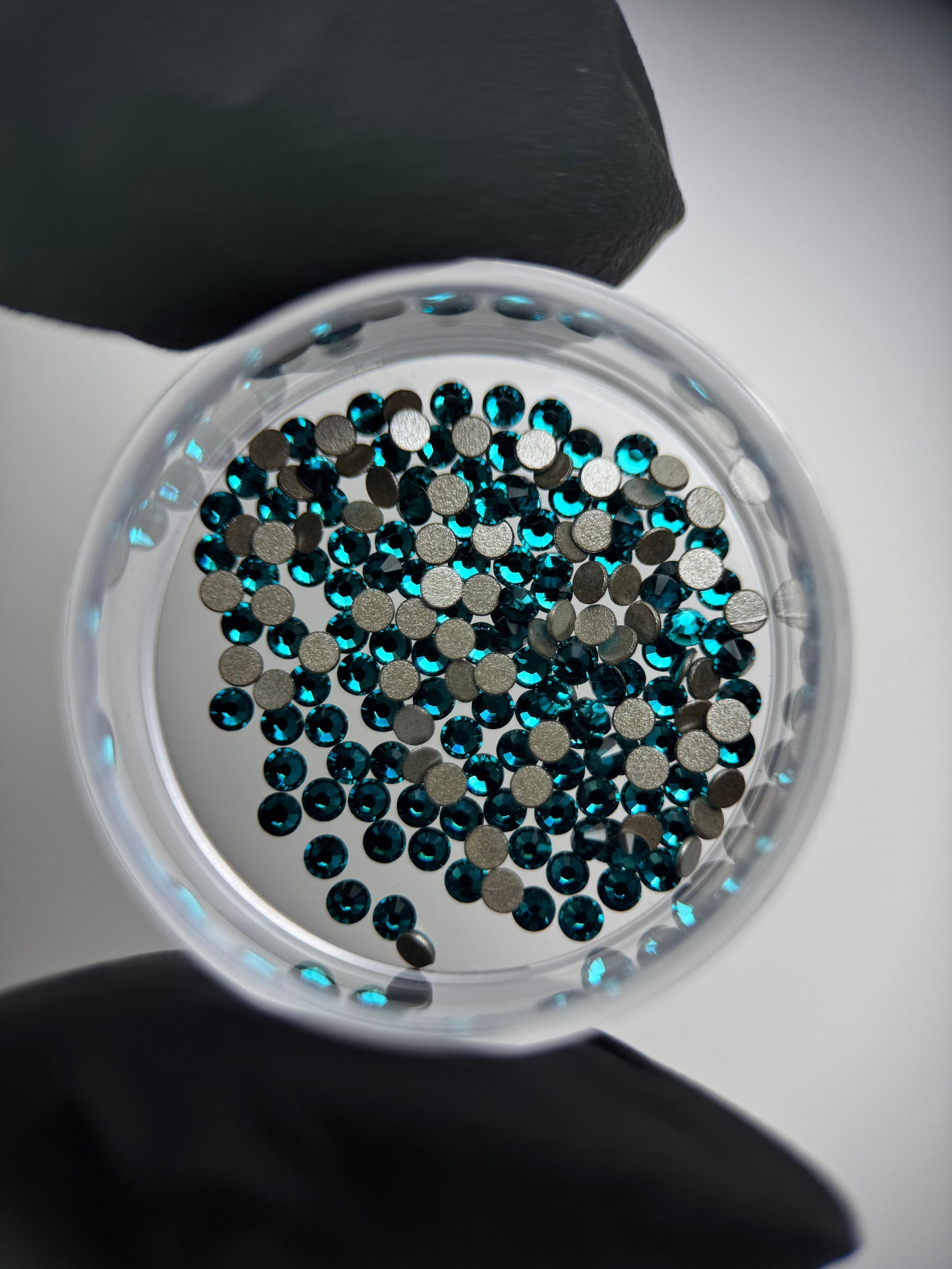 Cristales SWAROVSKI® 2058 redondos - Blue Zircon